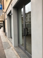 Rif. AN/SS Vigevano centro , negozio 2 vetrine con retro e servizio - di Lana Geom. Fabio Alessio